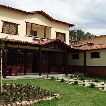 Hotel E Restaurante Sabor De Minas Salinas  Esterno foto